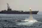 Íránské válečné lodi propluly po 30 letech Suezem