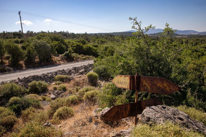 Uprchlický tábor Kara Tepe na ostrově Lesbos v Řecku.