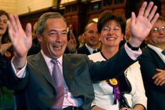 Konečné výsledky eurovoleb v Británii potvrdily pořadí stran
