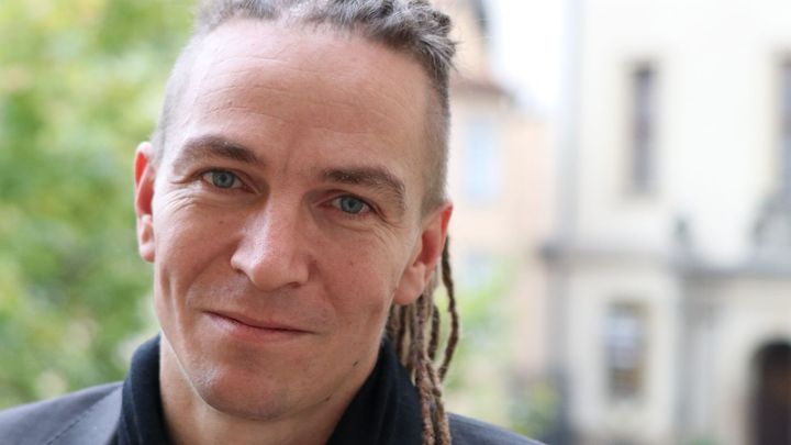 Bartoš nadále vévodí Pirátské straně. Pikal před druhým kolem volby odstoupil