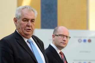 Miloš Zeman a Bohuslav Sobotka po jednání vlády.