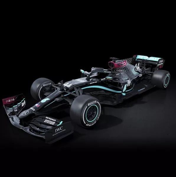 Nové zbarvení Mercedesu pro sezonu 2020