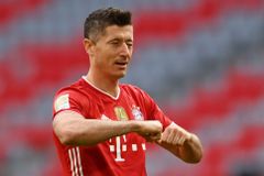 Bayern ukončil neporazitelnost Freiburgu, rozhodl Lewandowski