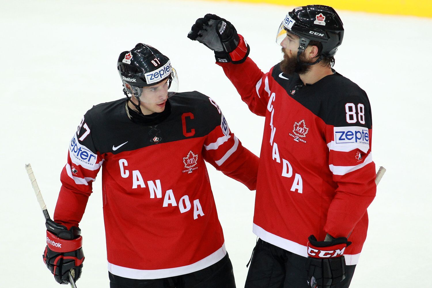 MS 2015, Kanada-Bělorusko: Sidney Crosby a Brent Burns (88)