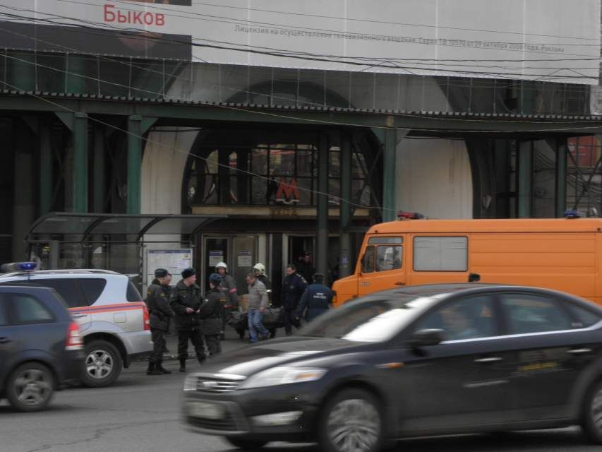 Výbuchy v moskevském metru