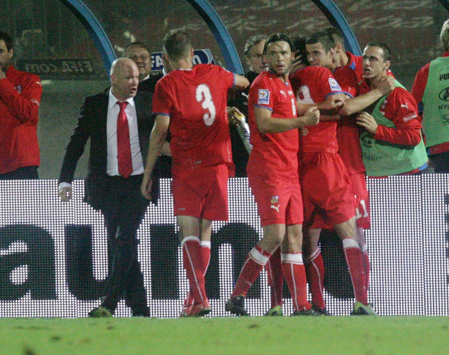 Čeští fotbalisté v utkání proti Slovensku