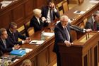 Už žádné dlouhé projevy. Faltýnek chce poslancům zkrátit čas na řečnění