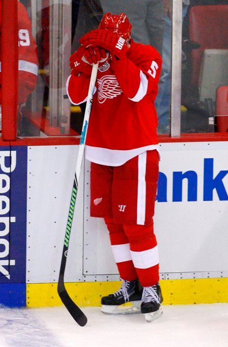 Nicklas Lidström je zklamaný po porážce ve finále Stanley Cupu 2009