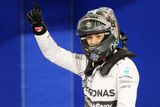 Kvalifikace ale Rosbergovi vyšla ze všech nejlépe, takže se německý pilot postaví na první pozici startovního roštu Grand Prix Bahrajnu. Vyrovnal tak počet kvalifikačních triumfů svého otce, mistra světa Keke Rsoberga.