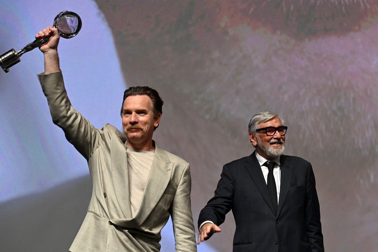 Ewan McGregor si ve Varech převzal filmovou cenu