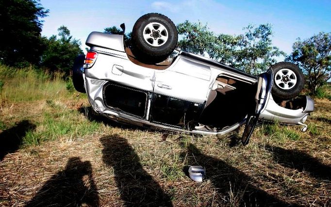 Manželka zimbabwského premiéra Morgana Tsvangiraiho Susan zemřela v pátek po té, co do jejich vozu narazilo nákladní auto.