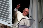 Papež František, idol nepochopený médii, už rok udivuje svět