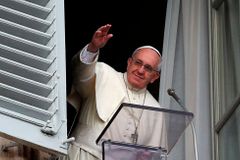 Papež František, idol nepochopený médii, už rok udivuje svět