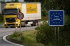 Česko od středy zavede namátkové kontroly na hranicích se Slovenskem, oznámil Fiala