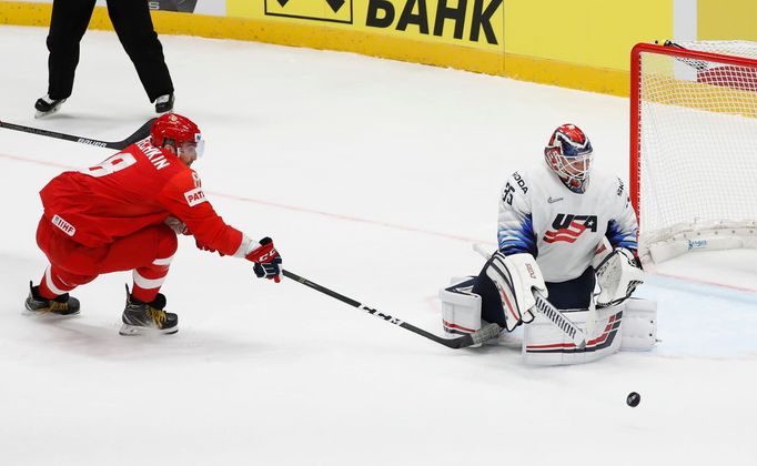 Alexandr Ovečkin a Cory Schneider ve čtvrtfinále MS 2019 Rusko - USA