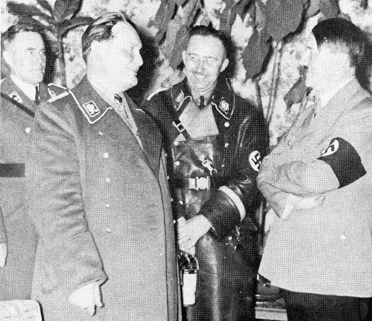Jednorázové užití / Fotogalerie / 75 let od sebevraždy HH / Bund