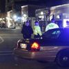 Policie hlídá kancelář Hillary Clintonové. Rukojmí jsou uvnitř