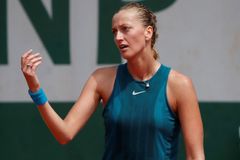 Černý český den na French Open. Plíšková selhala, bojovnice Kvitová těsně padla