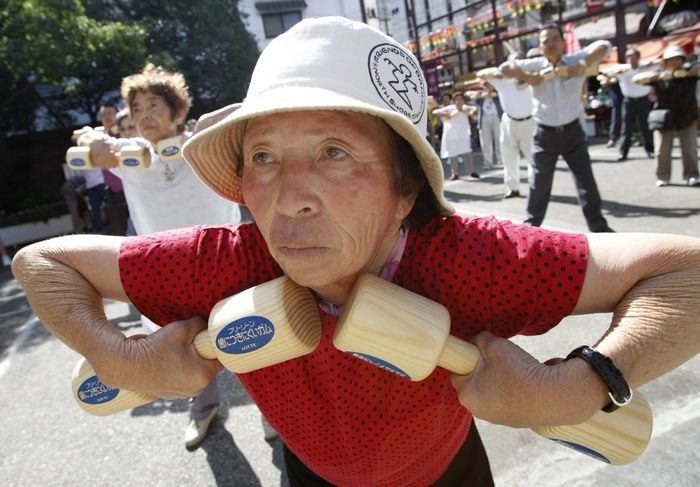 důchodci - Japonsko