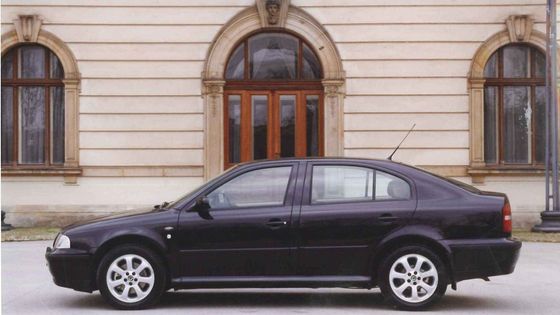 Foto: Škoda Octavia Long na dobových fotografiích