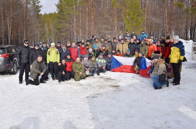 Putování po stopách československých legionářů při přechodu jezera Bajkal v Rusku