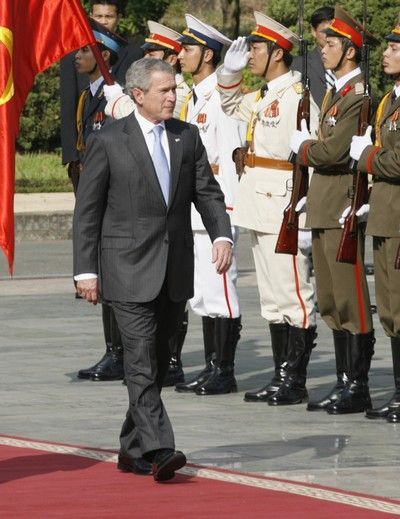 Bush ve Vietnamu
