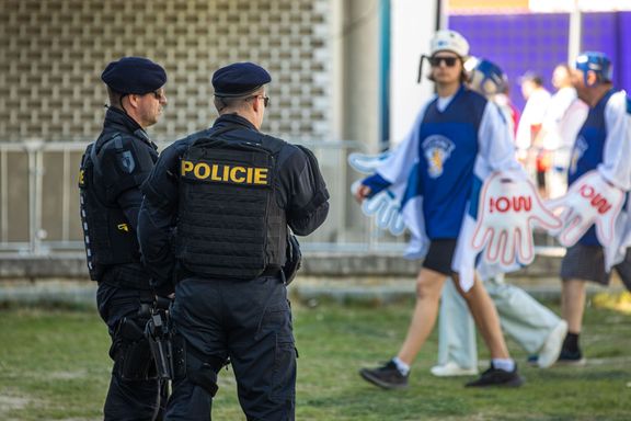Policie na Mistrovství světa v hokeji 2024 v Česku u O2 Areny v Praze.