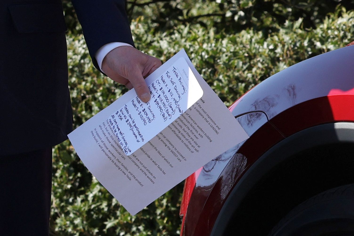 Prezident Donald Trump, Elon Musk, Tesla