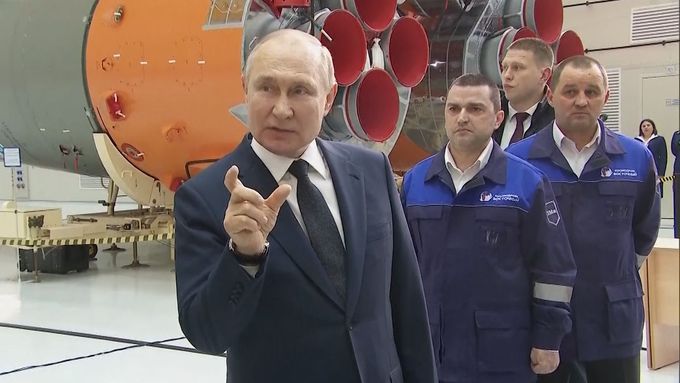 „Střet byl nevyhnutelný. Už si vybírali čas k útoku.“ Putin promluvil o válce s Ukrajinou na stavbě kosmodromu Vostočnyj na ruském Dálném východě.