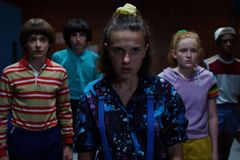 Americká paranoia. Třetí řada Stranger Things je komedie, nezapomíná ale na traumata