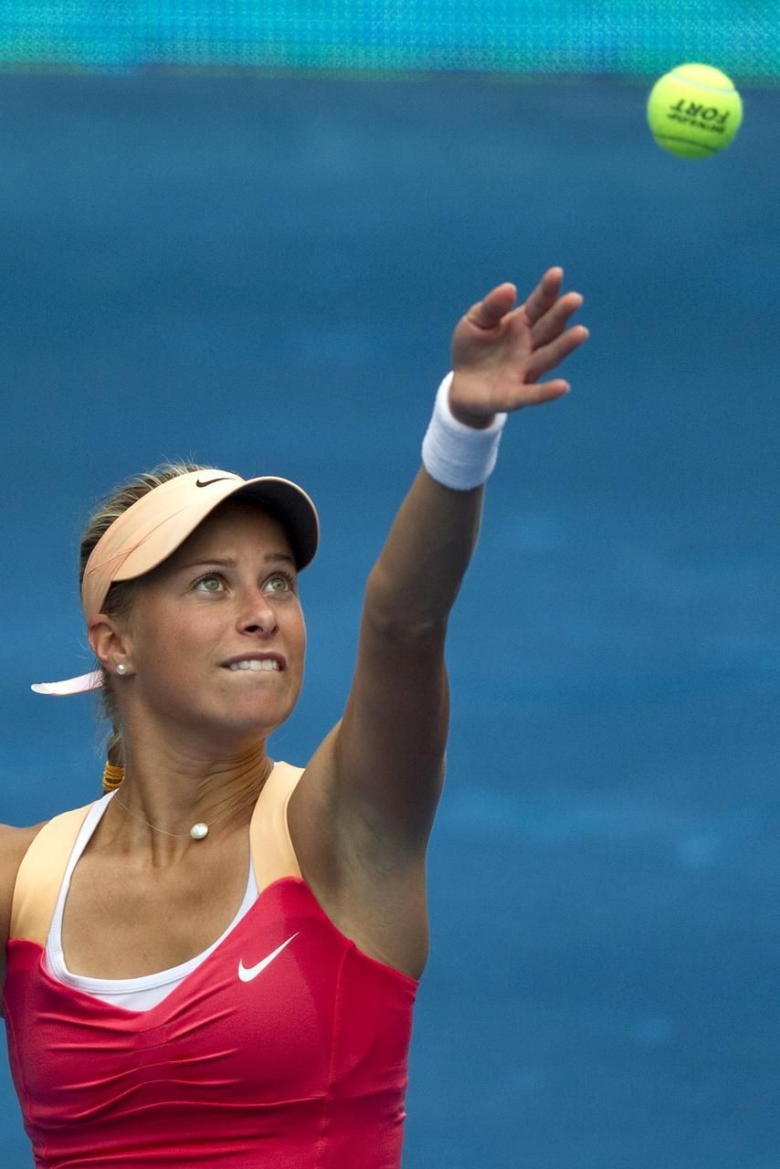 Andrea Hlaváčková v souboji s Azarenkovou