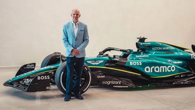 Adria Newey s monopostem Aston Martin