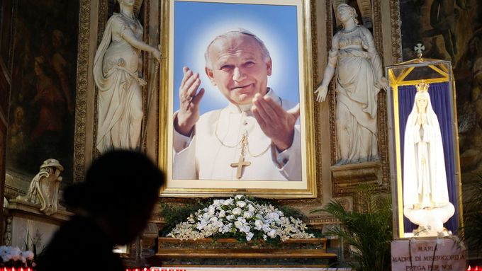 Jan Pavel II. bude za tři dny svatořečen.