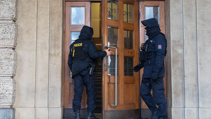 Aby policisté netápali a varování přišlo včas. Expert chystá opatření pro univerzitu