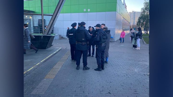 Rukavičky dolů. V Rusku už se mobilizuje i "přepadovkami" na ulicích, ukazují videa; Zdroj foto: Aktuálně.cz/Telegram/Sota