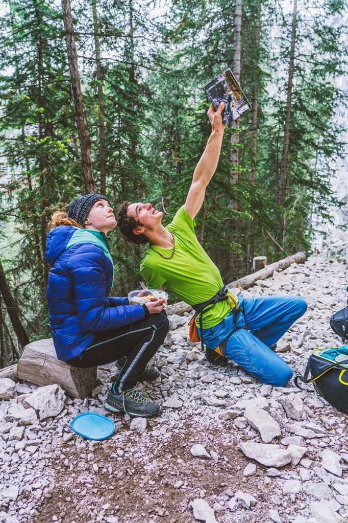 Adam Ondra a přítelkyně Iva Vejmolová v Kanadě