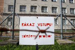 Bývalý strážník Koblížek si za střelbu před diskotékou odpyká 15 let, potvrdil Nejvyšší soud