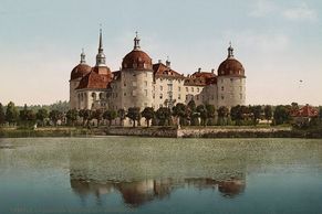 Popelčin zámek Moritzburg a další německé skvosty na 120 let starých fotkách