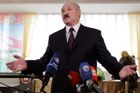 Lukašenko buduje domobranu, na ochranu před NATO