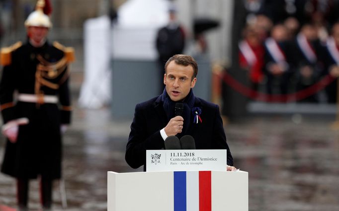 Emmanuel Macron na ceremonii ke 100. výročí konce první světové války.