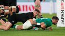 Čtvrtfinále MS v ragby 2019, Nový Zéland - Irsko: Robbie Henshaw pokládá první irskou pětku.