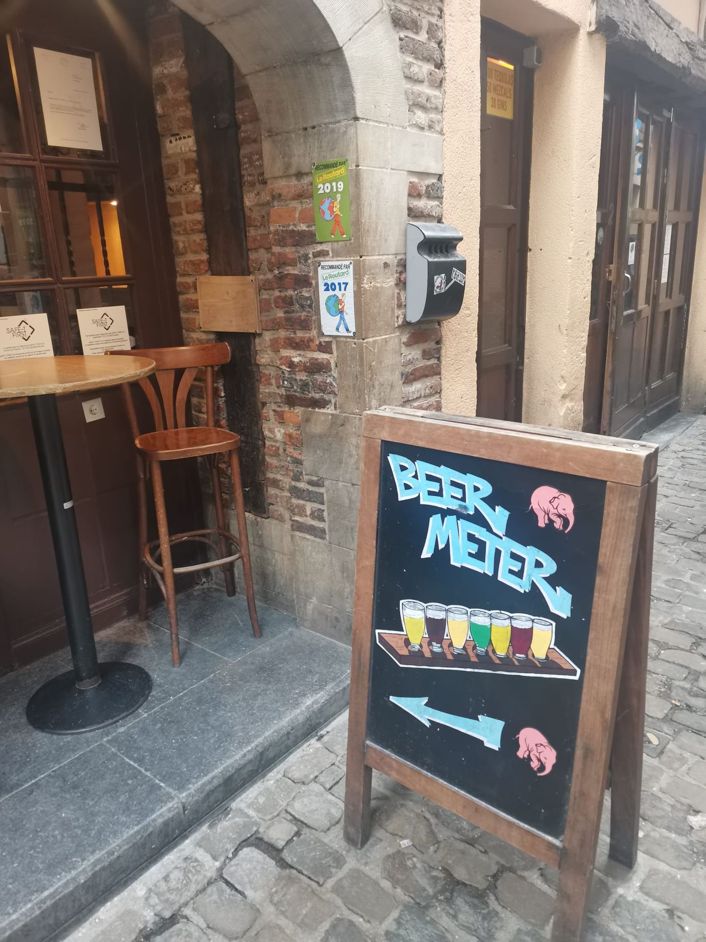 brusel reportáž hranolky pralinky jídlo architektura