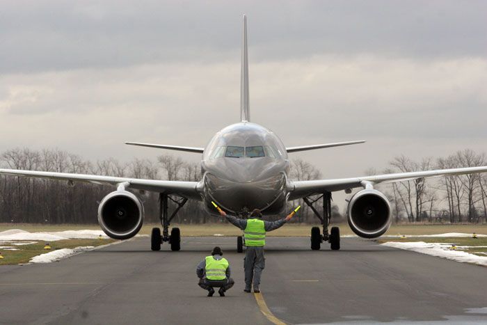 Airbus 319 CJ přistál v Praze