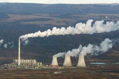 Bursík: Elektrárny ČEZ jsou neekologické. Jak z 80. let