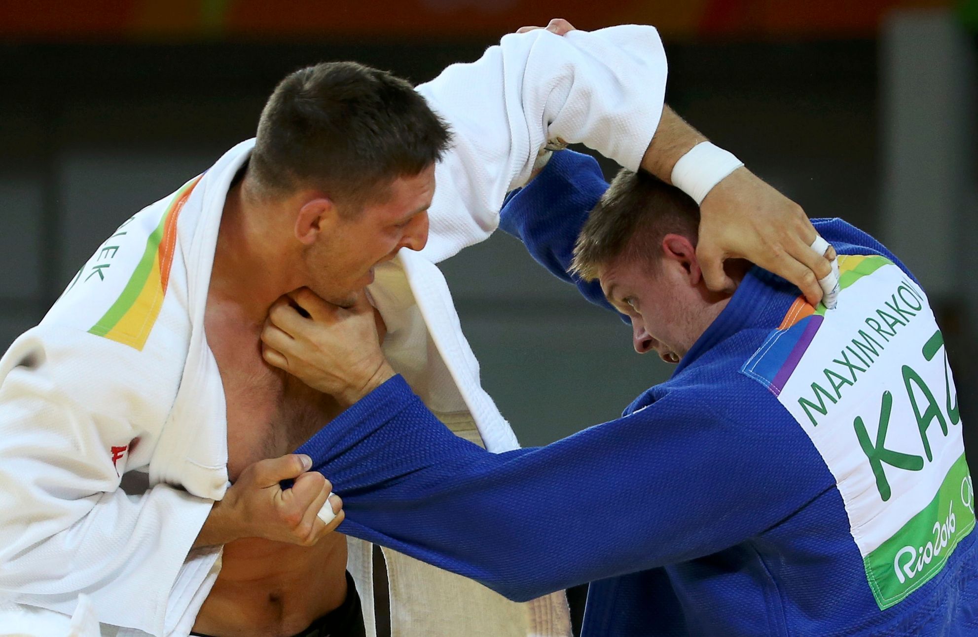 OH 2016, judo: Lukáš Krpálek (v bílém) - Maxim Rakov (KAZ)