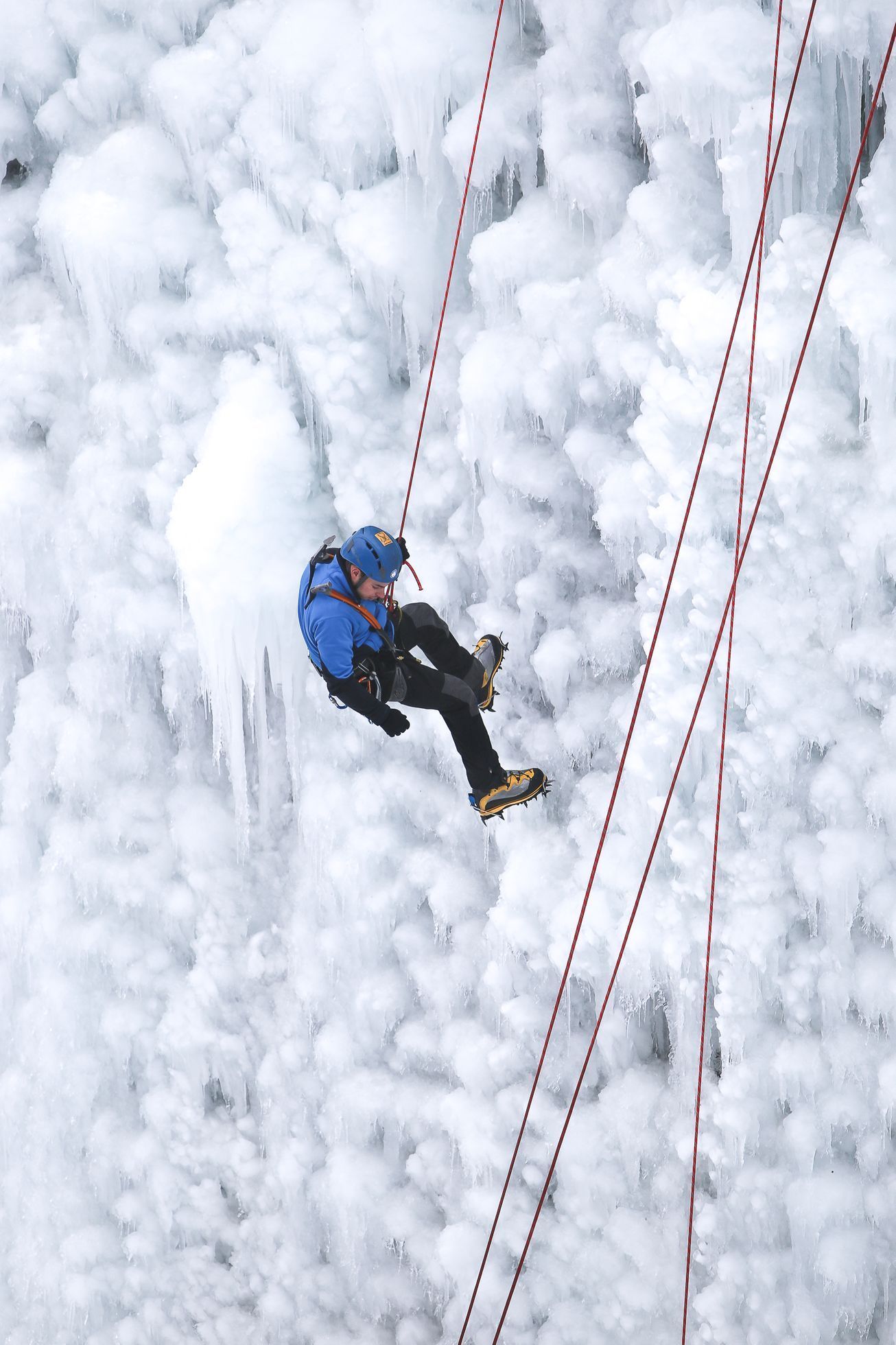 Umělá ledová stěna v Liberci