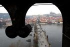 Archeologové z Muzea hlavního města Prahy si myslí, že by se o nejstarším pražském stojícím mostě mohli dovědět něco nového.