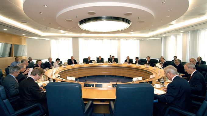 Zasedací prostory nejvyšších evropských bankéřů.
