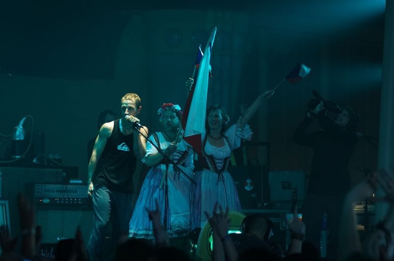Křest CD kapely Wohnout Polib si dědu v pražském Průmyslovém paláci
