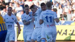 fotbal, Fortuna:Liga 2018/2019, Ostrava - Opava, radost hráčů Baníku